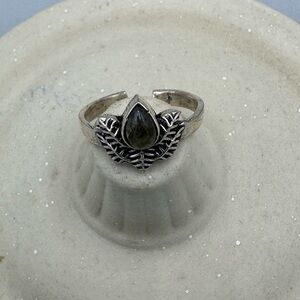 Silver Leaf Motif Adjustable Ring